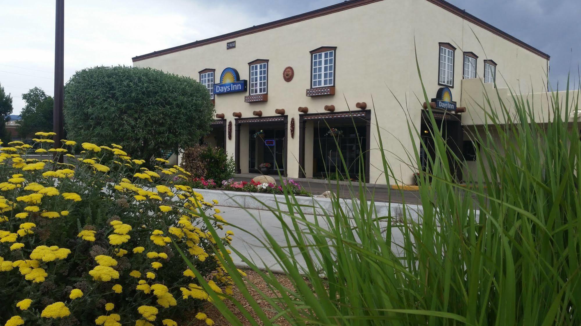 Days Inn By Wyndham Santa Fe New Mexico Exterior foto